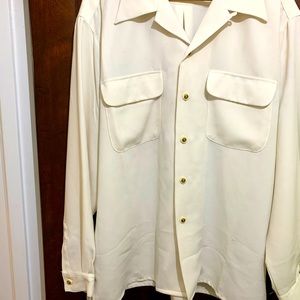 Woman’s Antique white long sleeved shirt